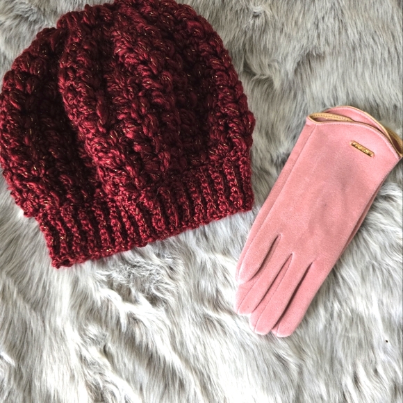Burgandy Gold Thread Crochet Slouch Beanie & Pink Ultra Suede Gloves - Picture 9 of 11